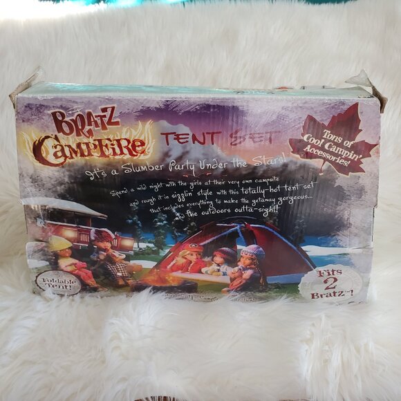 Bratz Vintage 2001 Doll Campfire Tent Set MGA Entertainment - Picture 4 of 12